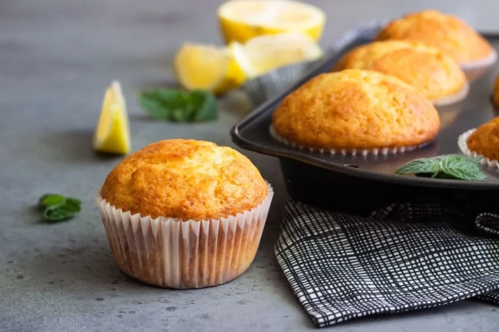 Ideal para la merienda: hacé muffins esponjosos de limón 