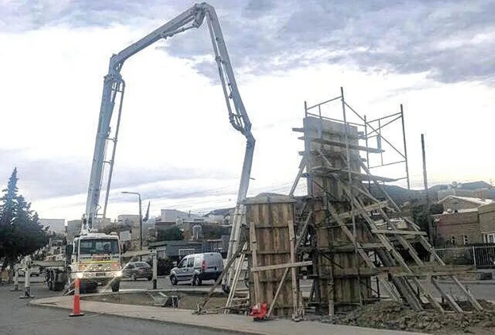Avanza la obra del monumento a la inmigración asturiana
