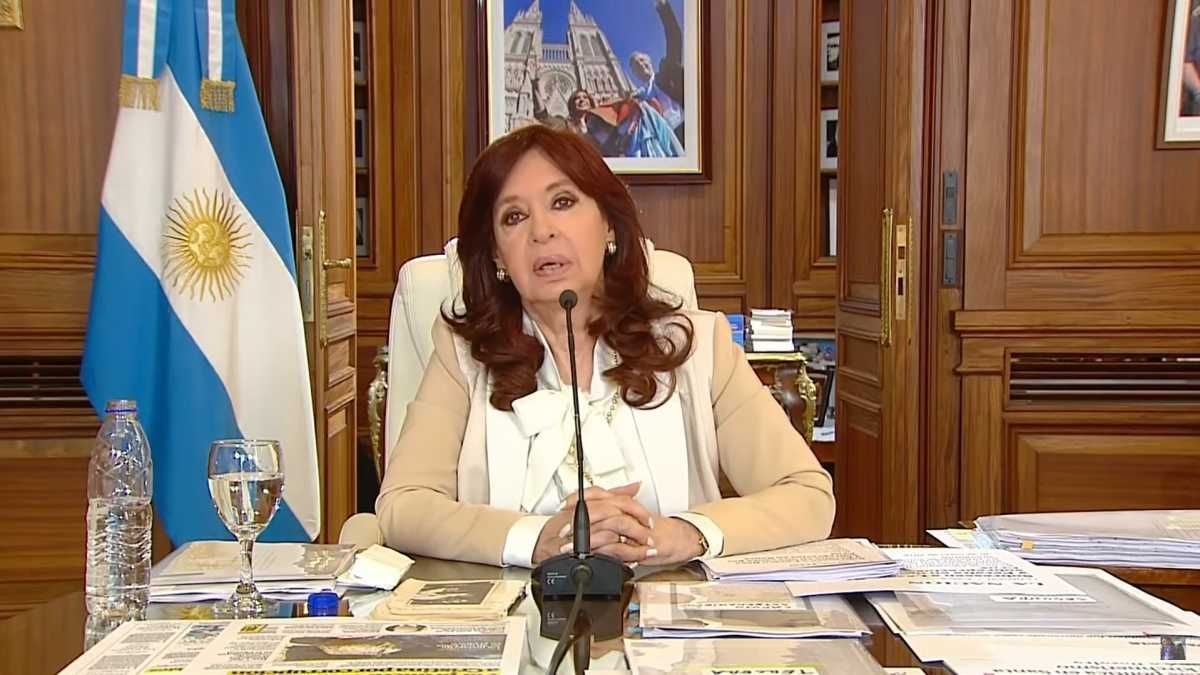 Cristina Kircher presentó una "queja" contra el rechazo a las recusaciones de Luciani y Giménez Uriburu