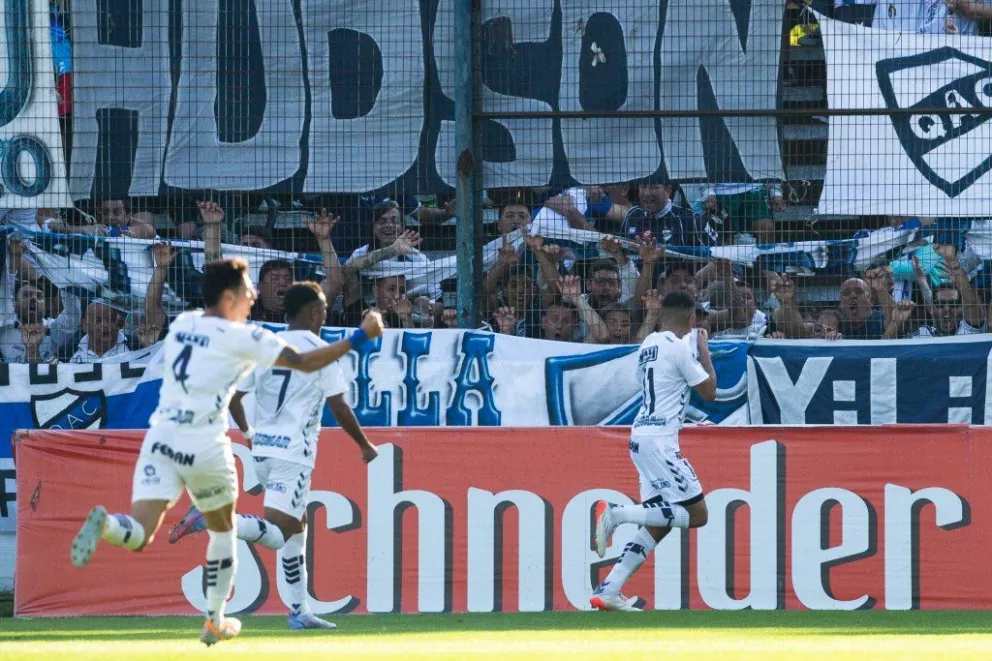 Quilmes venció por penales a Deportivo Madryn en Copa Argentina y será rival de Boca