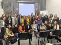 PAE: comenzó el taller de negociación para mujeres en Neuquén