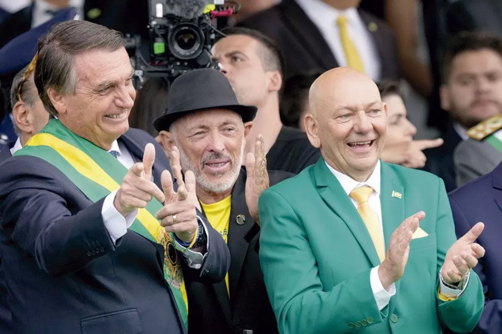 Bolsonaro pidió extirpar a 	Lula de la vida pública del país