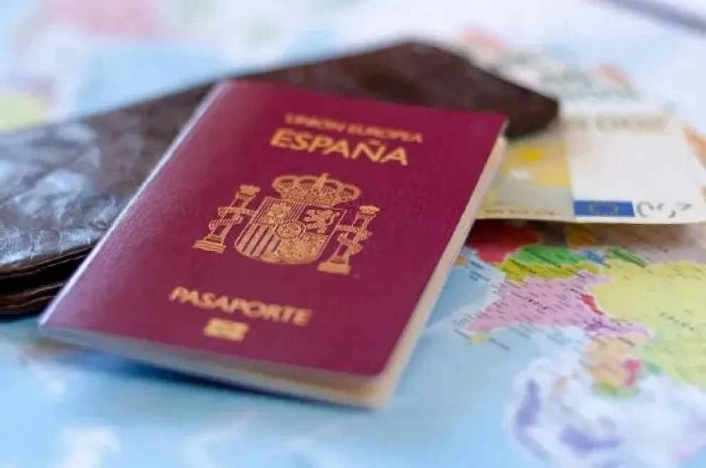 Ley de Nietos: avanza el proyecto para que argentinos puedan tener la ciudadanía española