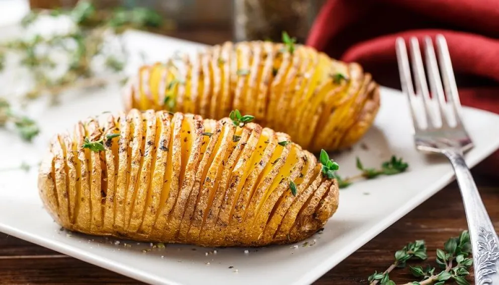 Cómo hacer papas acordeón con queso, ¡quedan riquísimas!