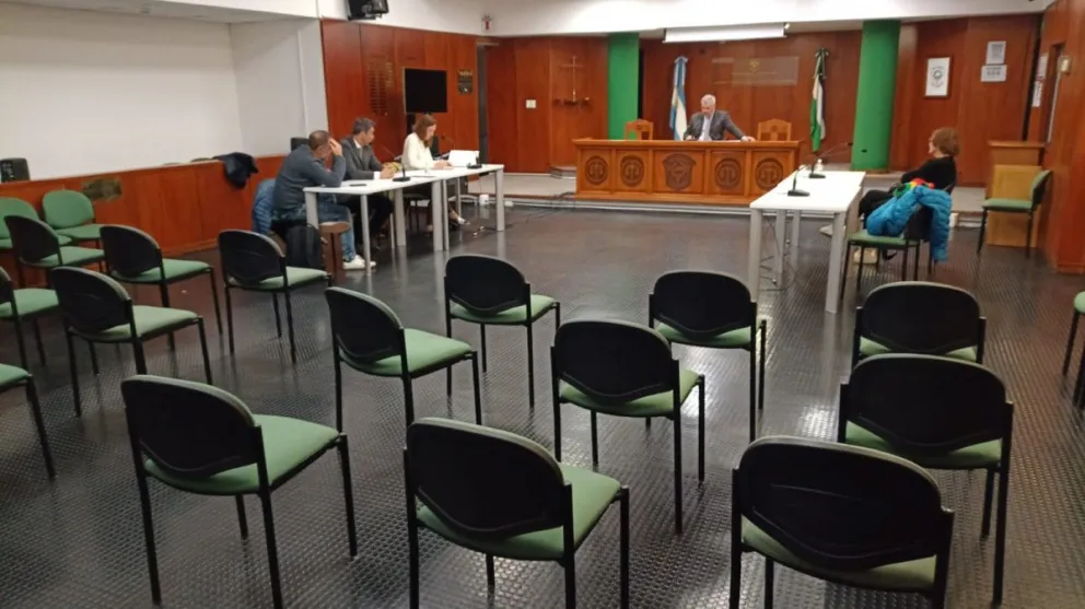 Mascardi: Condenaron a cinco integrantes de la comunidad Buenuleo por el delito de usurpación