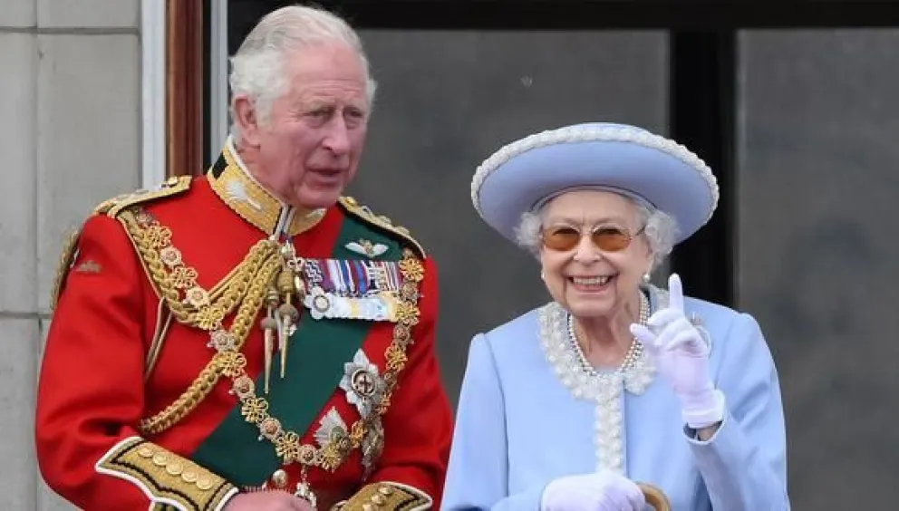 Murió la reina Isabel II de Inglaterra a los 96 años 