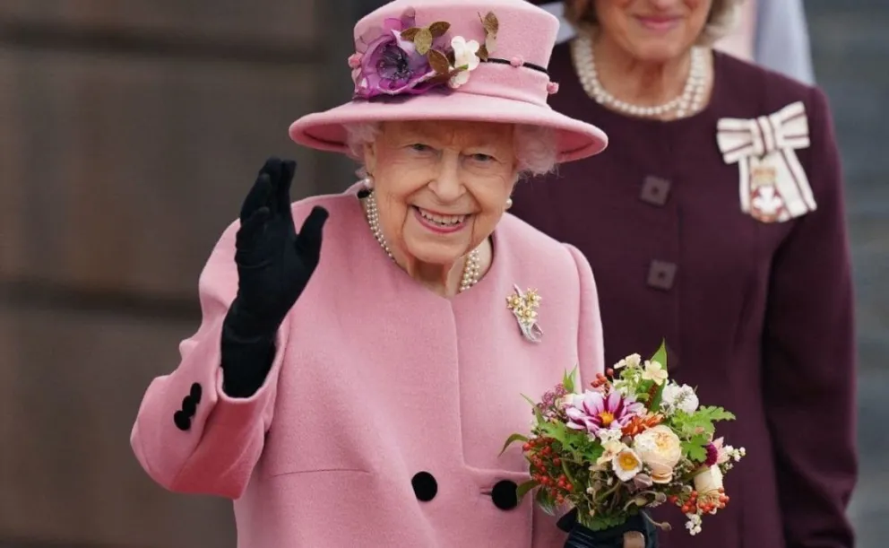 Reina Isabel II