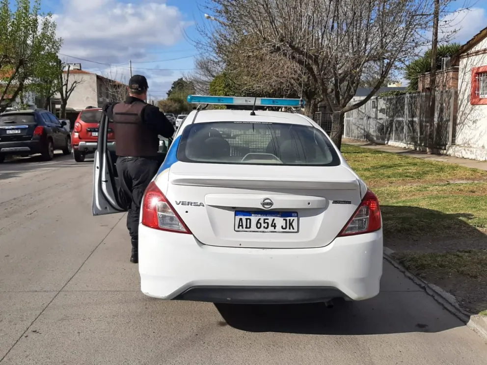 La mochilera que denunció un secuestro volvió a Puerto Madryn con su familia