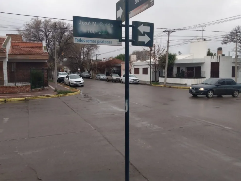 Otra vez vecinos de la zona centro se quejan por cloacas colapsadas y problemas en sus viviendas