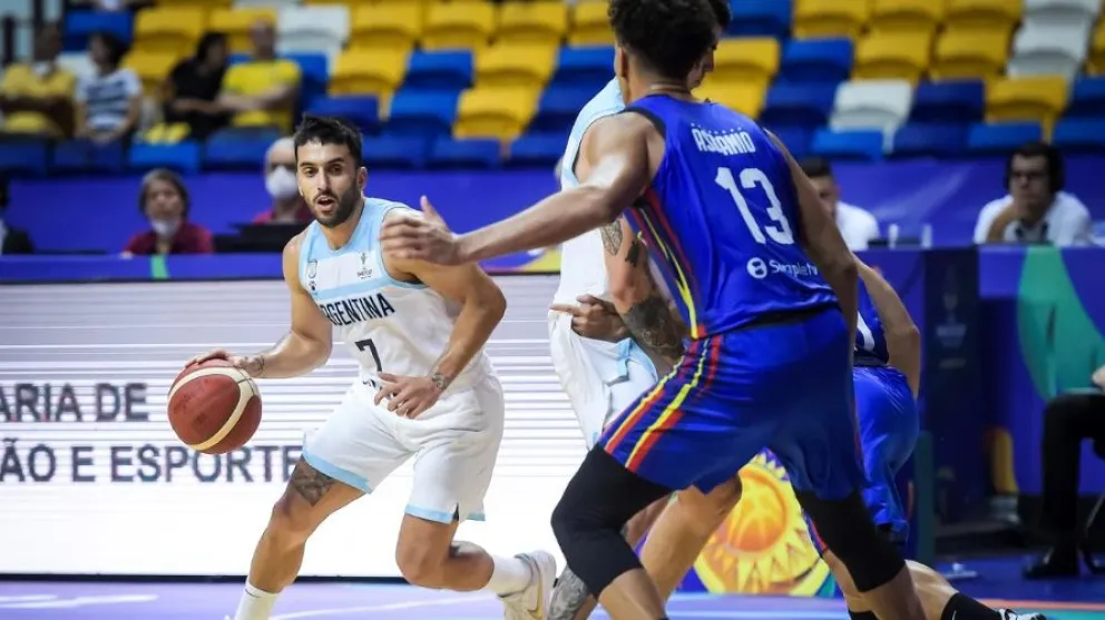 Va por Estados Unidos: Campazzo la rompió y Argentina se metió en semifinales al vapulear a Venezuela