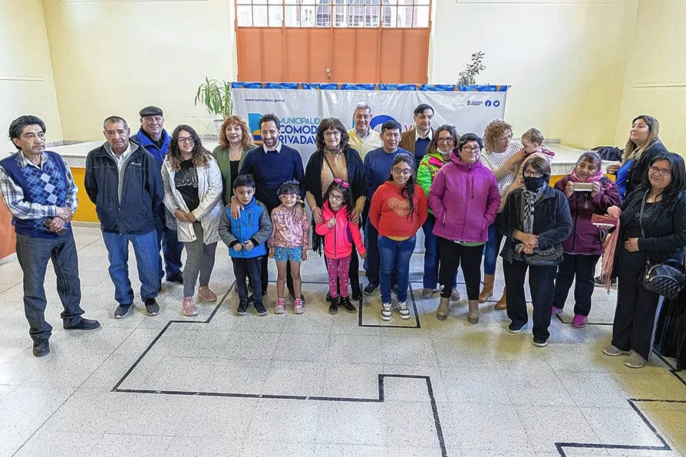 El programa “Mirándonos” lleva 6200 lentes entregados