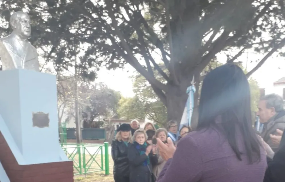 Viedma ofreció un homenaje a los educadores adelantándose al domingo