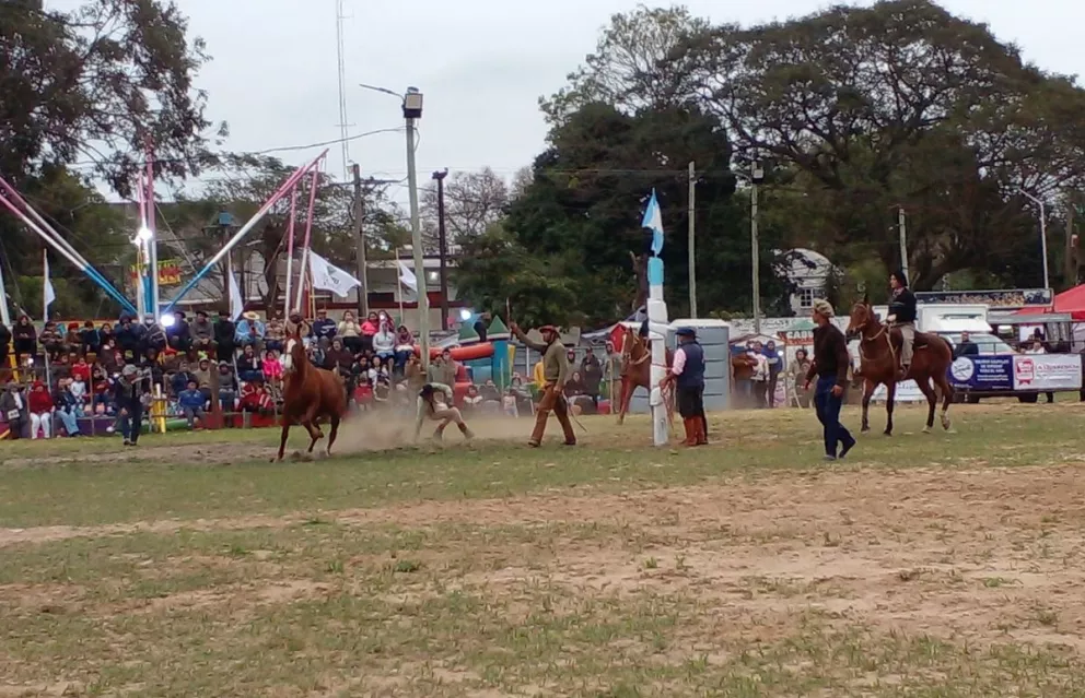 Ituzaingó: comenzó la Fiesta Nacional de la Yerra y Doma Correntina