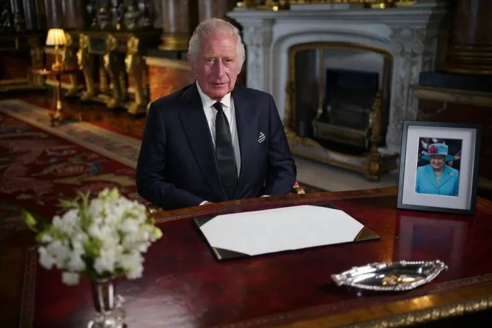 Carlos III dio su primer discurso: “Les renuevo esa promesa de servicio durante toda la vida”