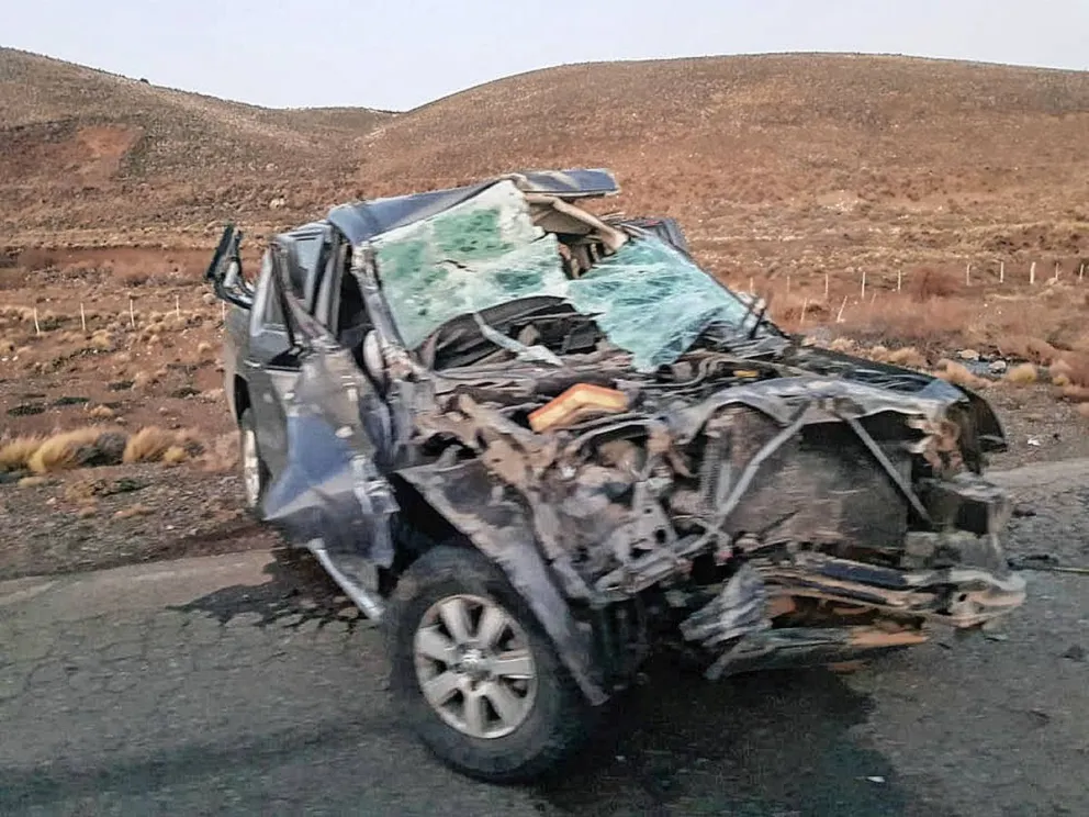 Terrible choque en Ruta 40 involucra a un joven conductor comodorense