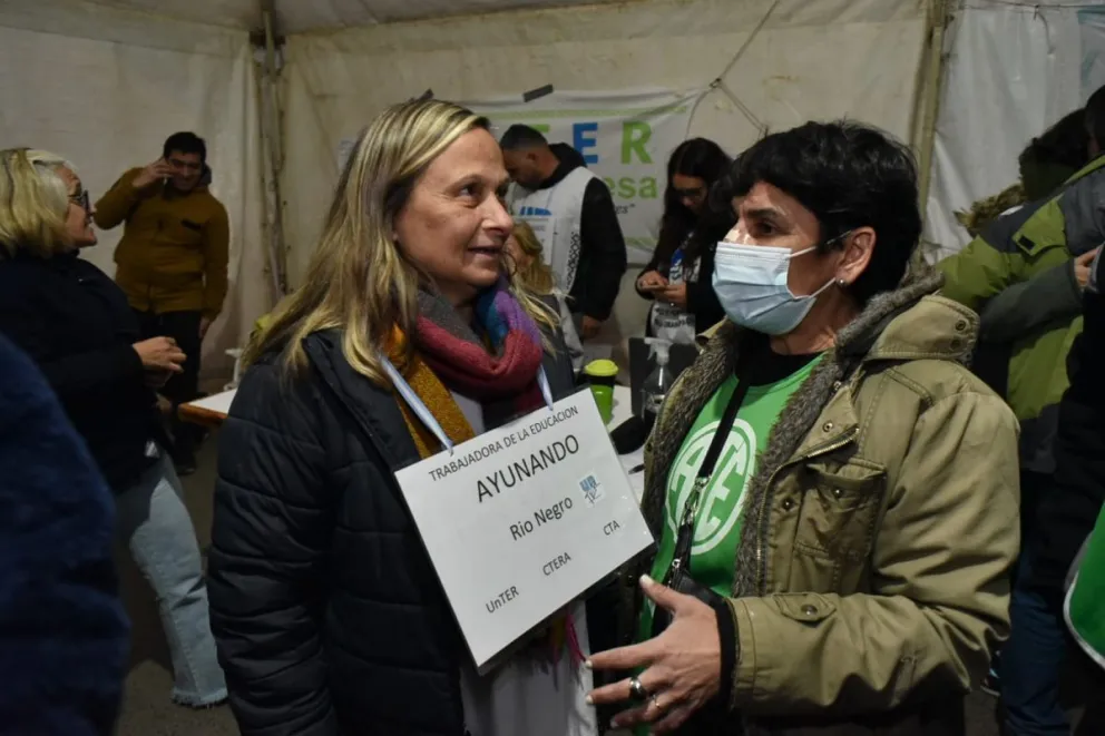 ATE estuvo en la carpa de la dignidad: exigen respuestas a los docentes