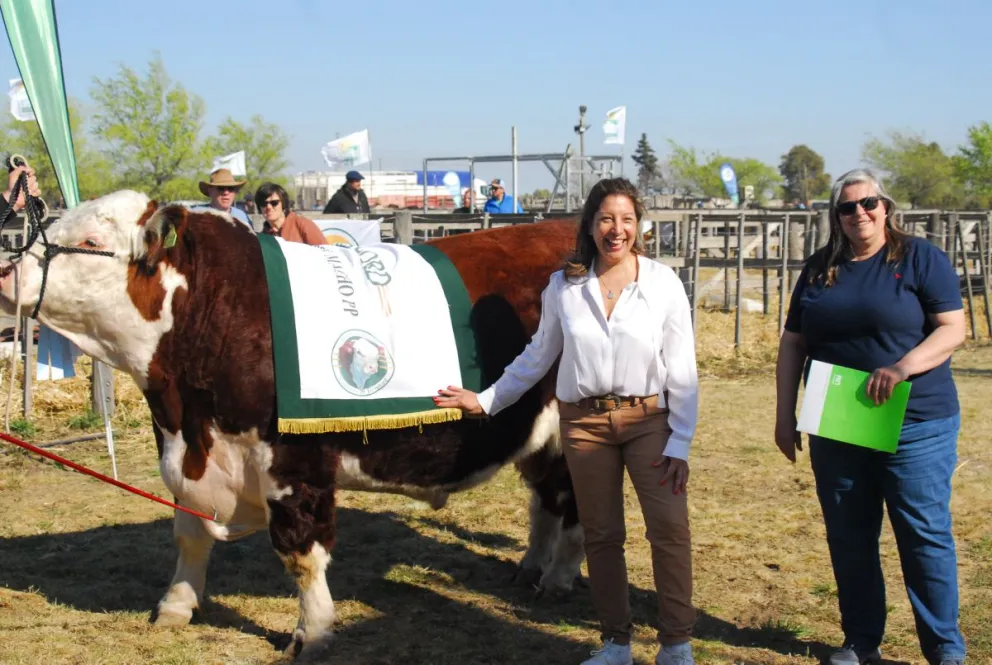 Carreras habló de "continuidad" de las políticas rurales