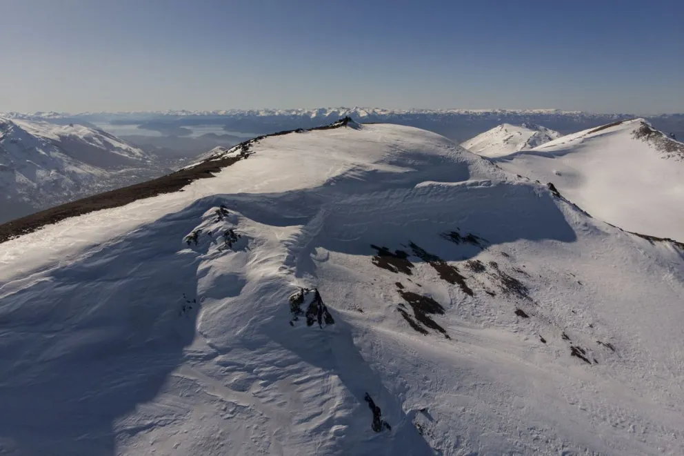 Cerro Nº 2 de Pontoneros, el lugar donde el viento fue protagonista de las caminatas