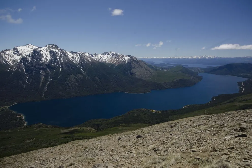La recomendación es no dejar el abrigo olvidado. Foto: Marcelo Martínez