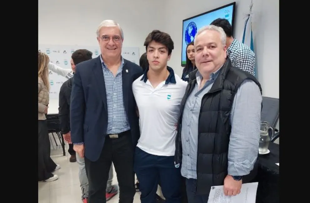 El COA otorgó una importante beca de preparación de atletas a Dante Pizzuti