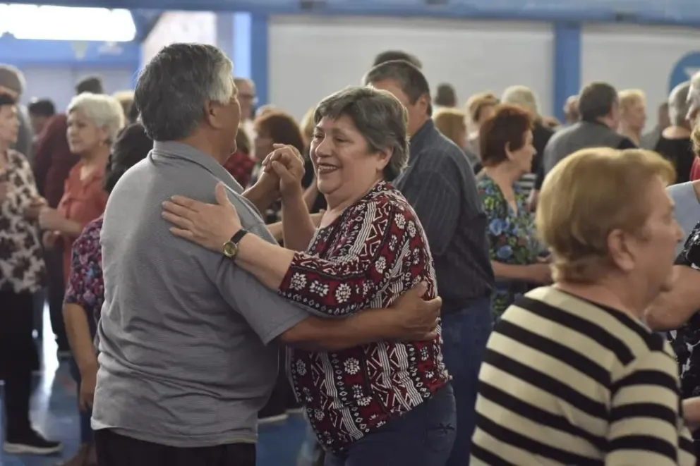 Explotó la segunda Fiesta de los Adultos Mayores con una excelente participación 