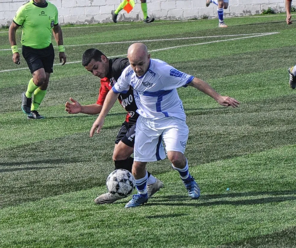 Jorge Newbery, siete triunfos en fila y nuevo puntero