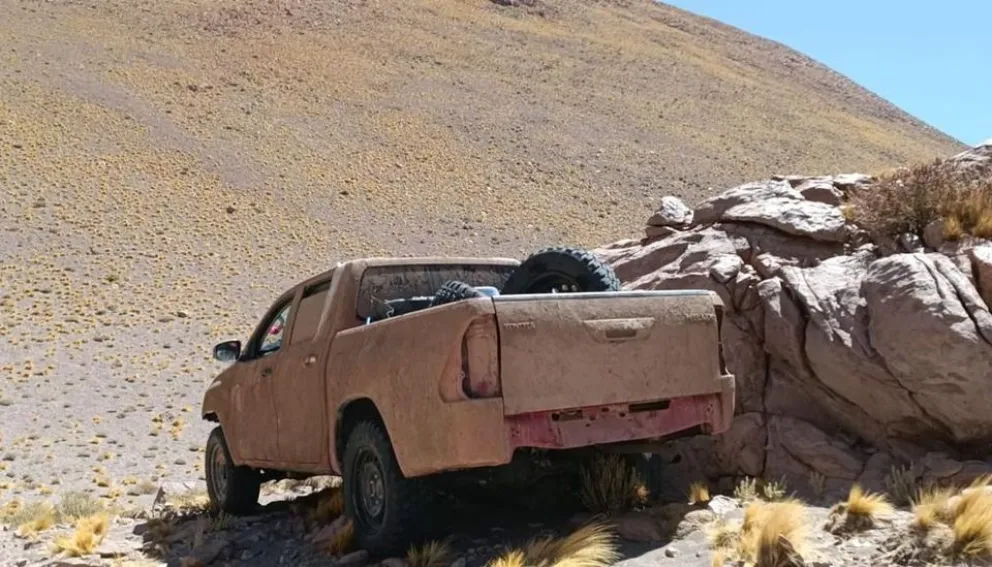 A lo camaleón: narcotraficantes se camuflaron con el terreno para escapar de Gendarmería