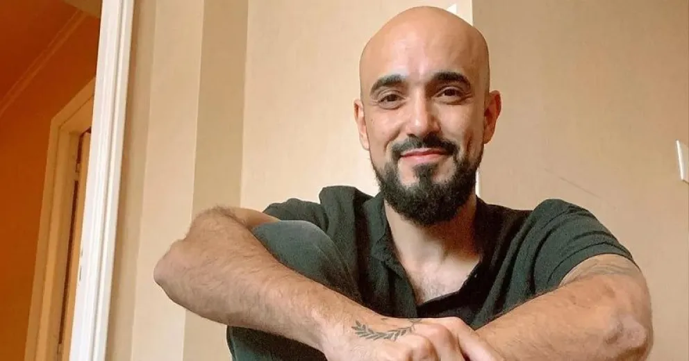 Así son los hermanos de Abel Pintos, idénticos a él 