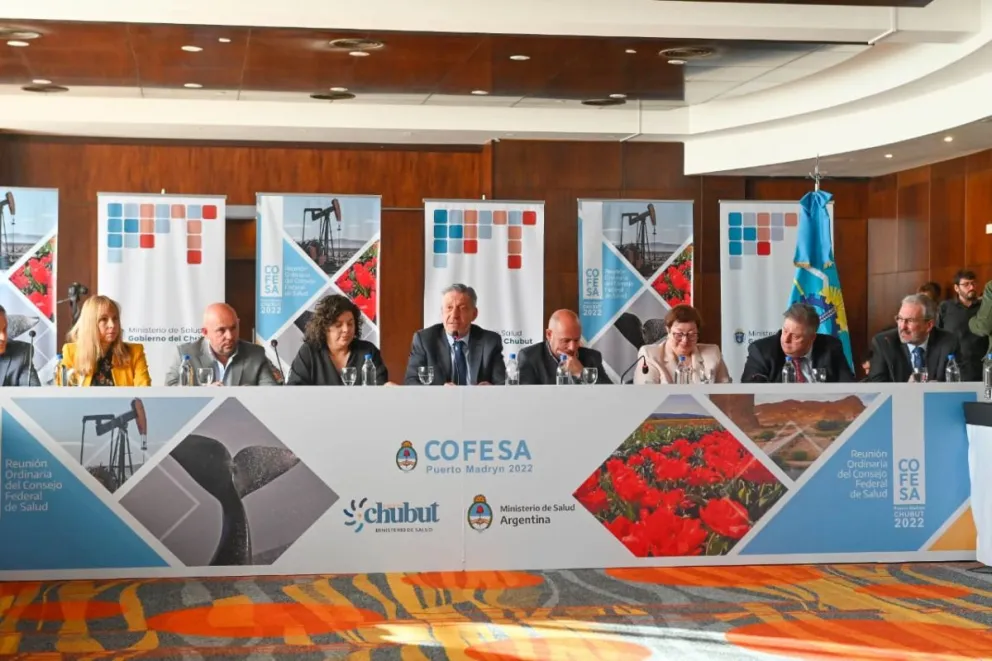 Arcioni y Vizzotti inauguraron en Puerto Madryn una nueva reunión del Consejo Federal de Salud