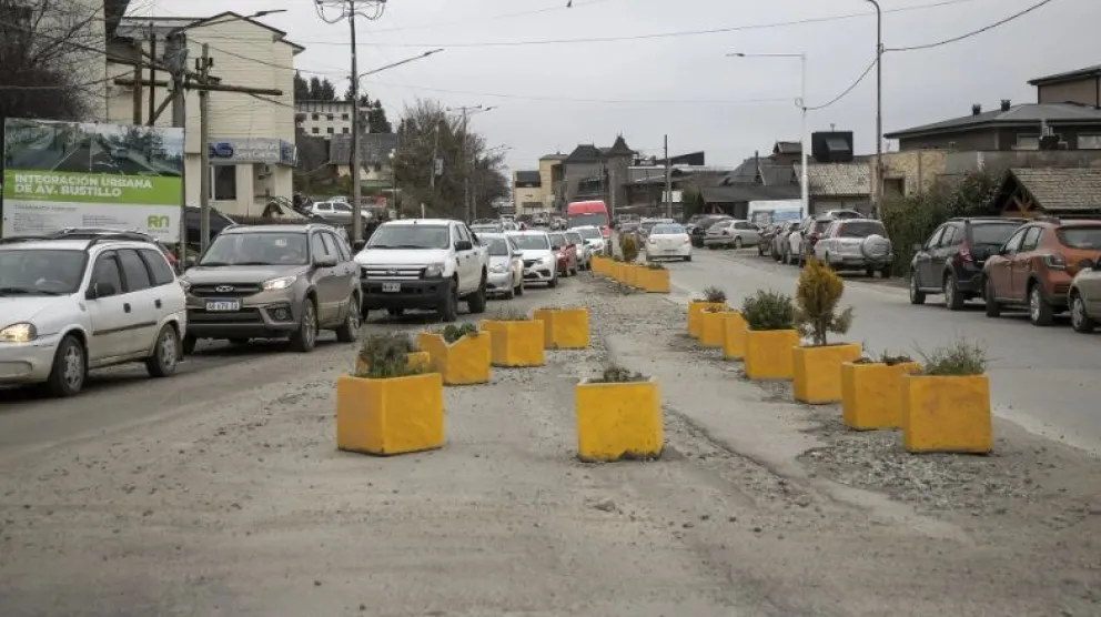 Buscan alternativas para agilizar el tránsito en la zona de obras de Bustillo