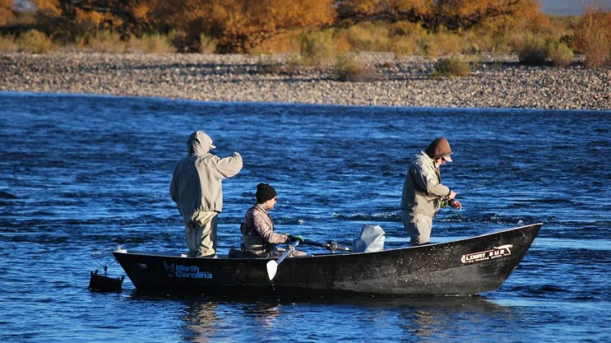 ¿Cuáles son los lugares habilitados en Río Negro para practicar pesca deportiva?