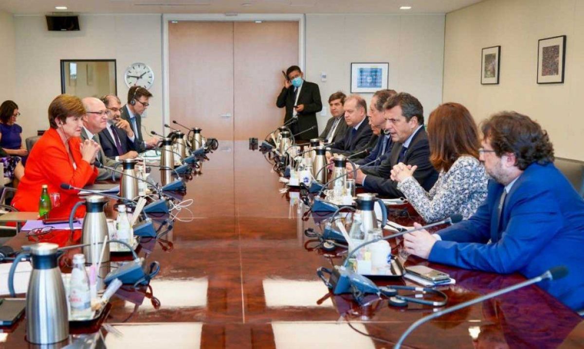 Argentina enfrenta una inflación "devastadora", advirtió la titular del FMI