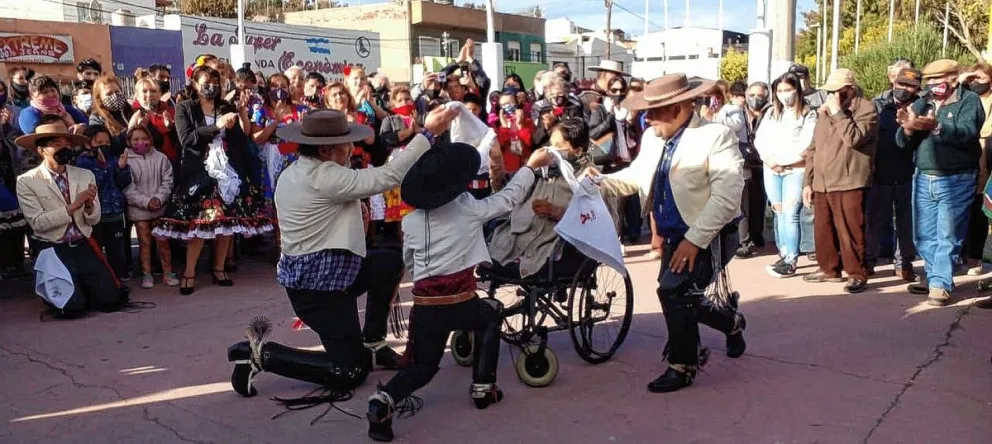 El Día de la Cueca se celebra el sábado con invitación abierta