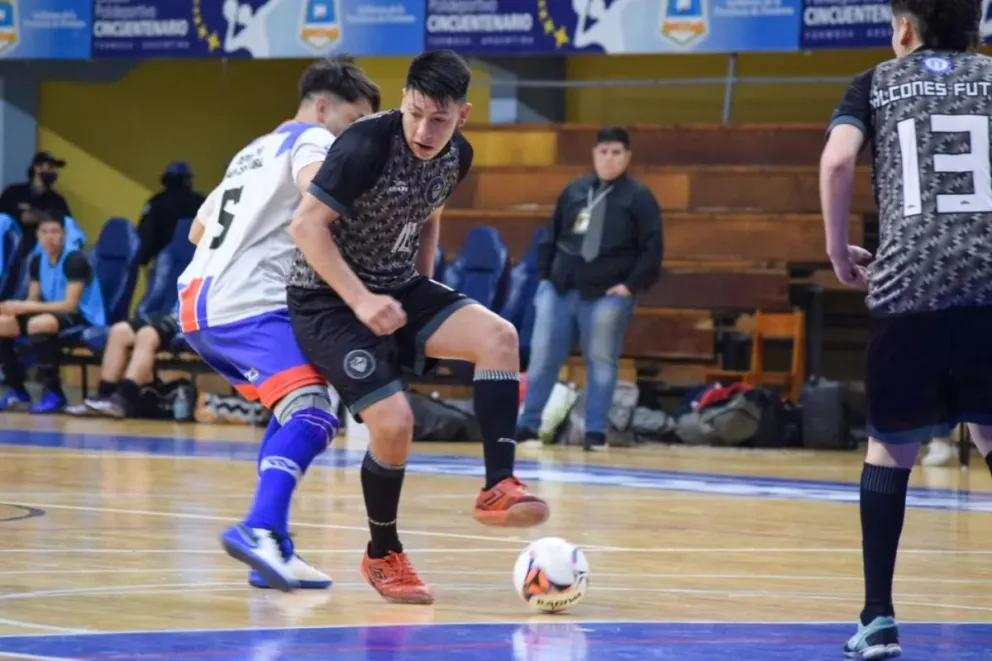 Clasificación para 70/30 y victorias de Halcones y Flamengo