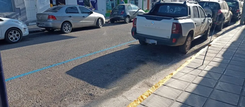 Habrá mano dura para los particulares que no respeten los cajones azules