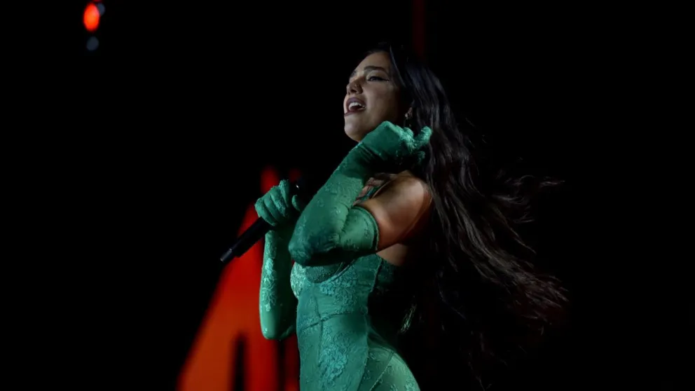 Dua Lipa se bajó de la ceremonia de inauguración del Mundial: conoce su motivo