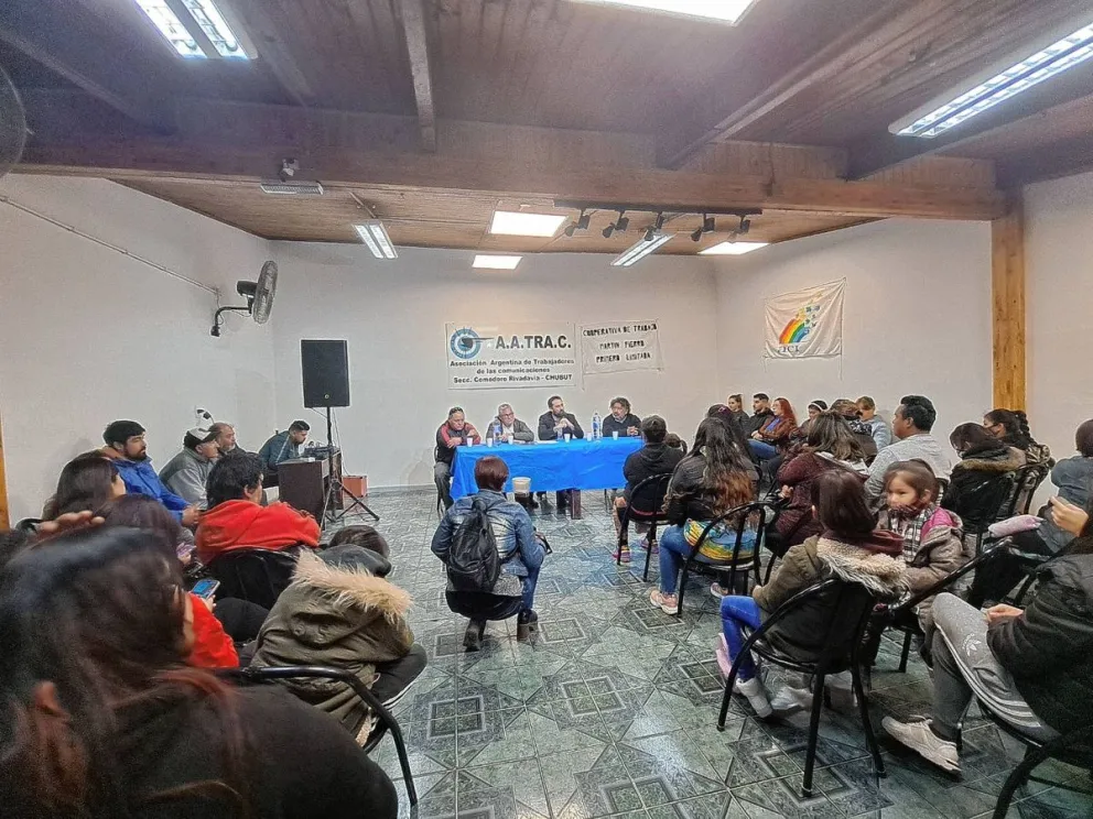El Gobierno de la Provincia firmó convenios con la UNPSJB y con cooperativas de trabajo de Comodoro