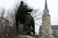 La estatua de la loba