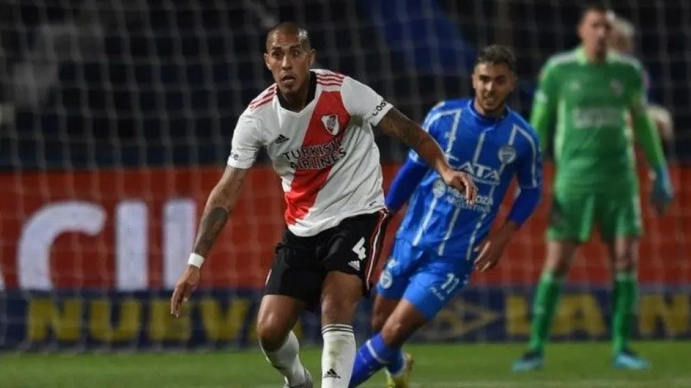River se enfrenta a Godoy Cruz: formaciones, horario y por dónde verlo