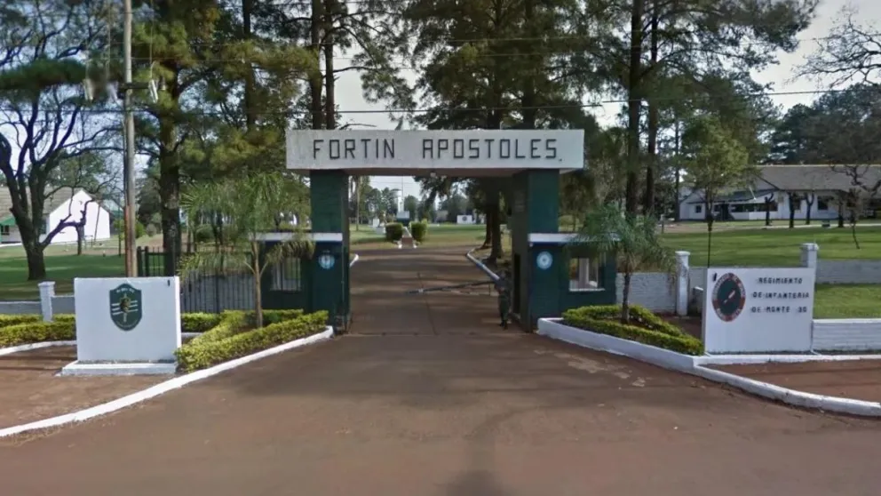 Ser soldado o morir: un cabo sufrió graves lesiones en su columna durante un "bautismo" 