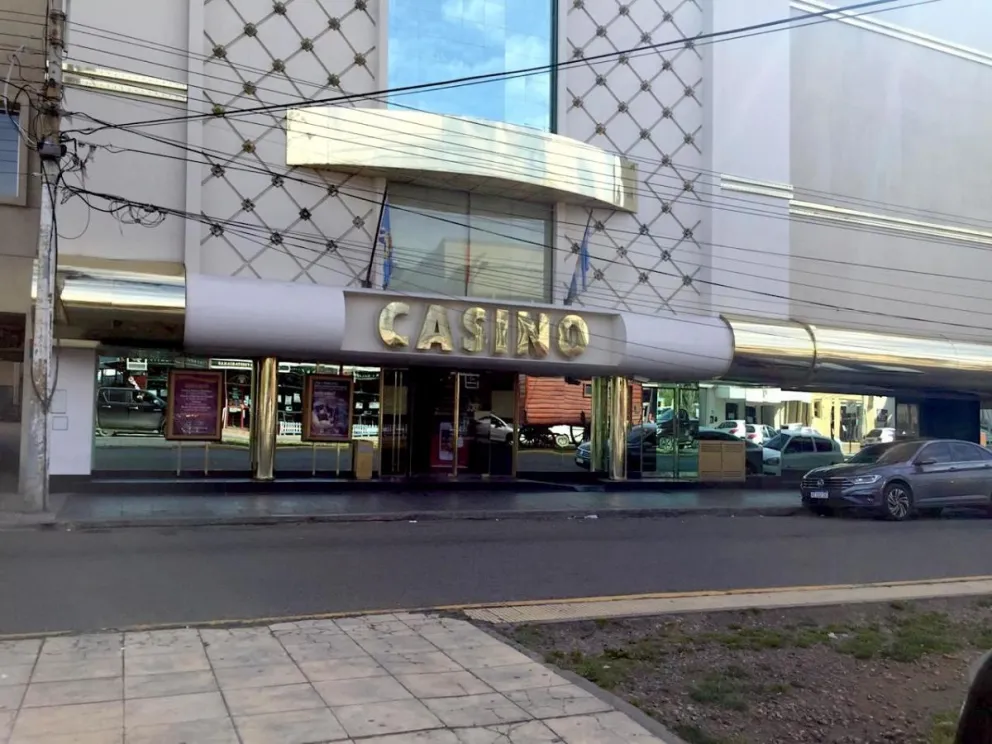 La alegría le duró poco: ganó un premio millonario en el casino y no se lo quieren pagar