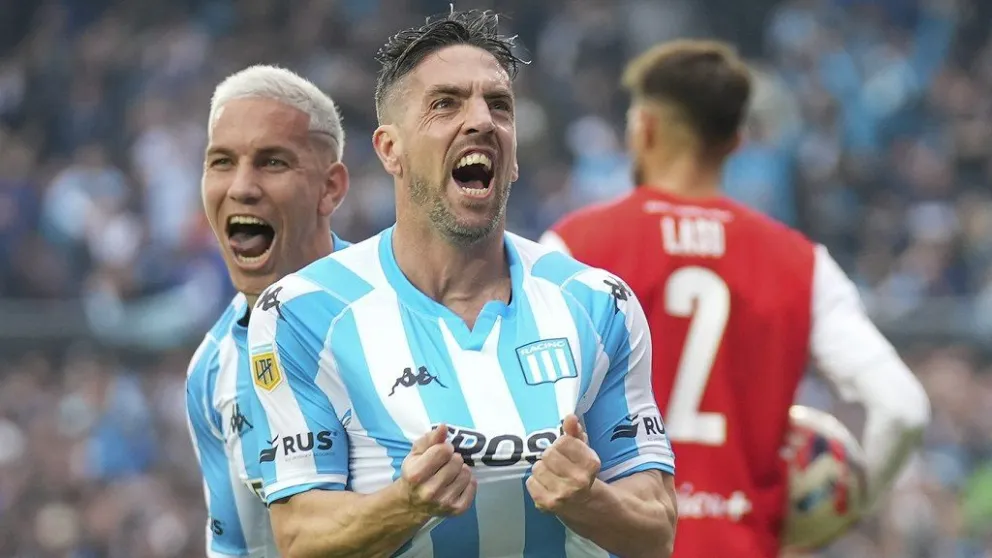 Racing le ganó el clásico a Independiente con un golazo de chilena de Gabriel Hauche