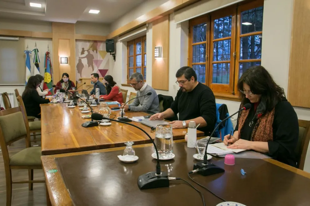 El intendente presentó una nota y no concurrió a la citación de los concejales
