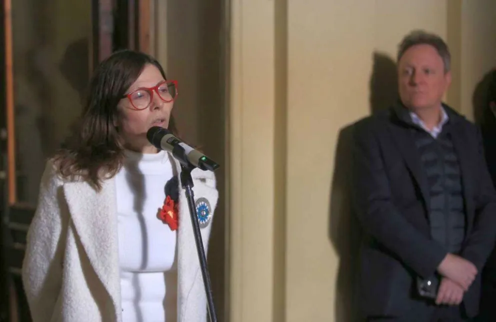 Batakis anunciará nuevas medidas económicas este lunes