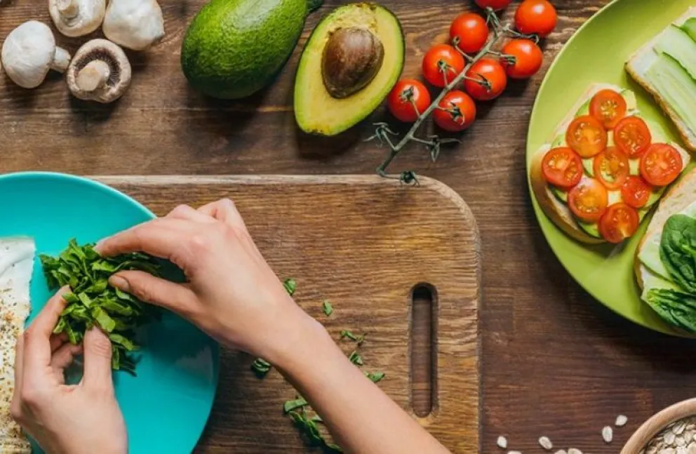 Los 10 alimentos que te ayudarán a mantener altas tus defensas