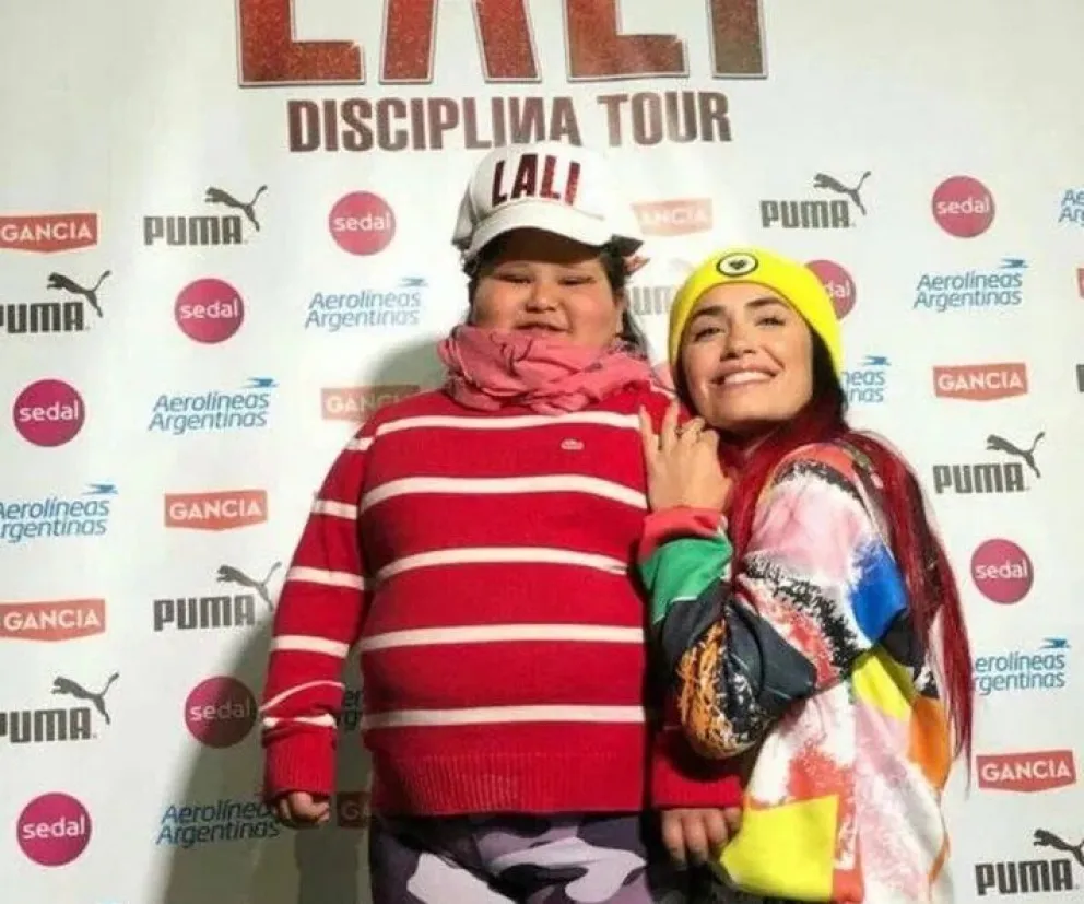 Lali Espósito cumplió su promesa y se encontró con Agustina, la niña cuya historia de bullying se viralizó