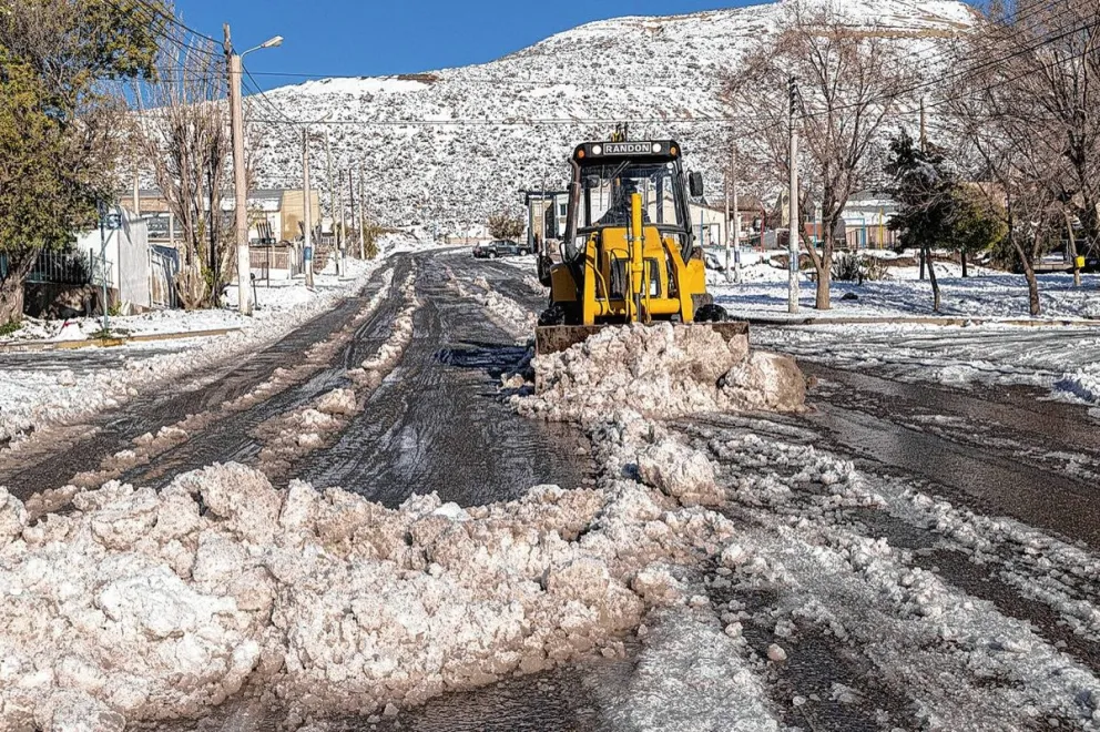 El Municipio incrementa los trabajos tras el temporal de nieve