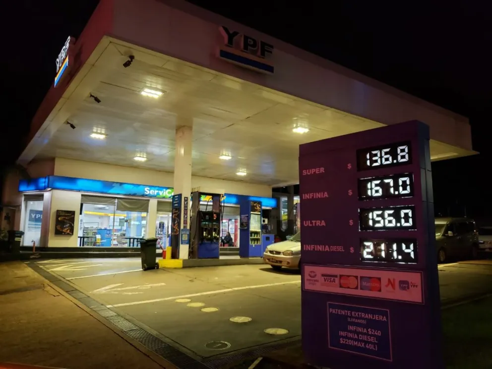 YPF retrotrajo el aumento de combustibles en Puerto Iguazú