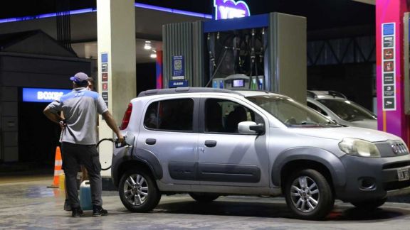 Según Royón "en 2 o 3 días" se normaliza la provisión de combustible 