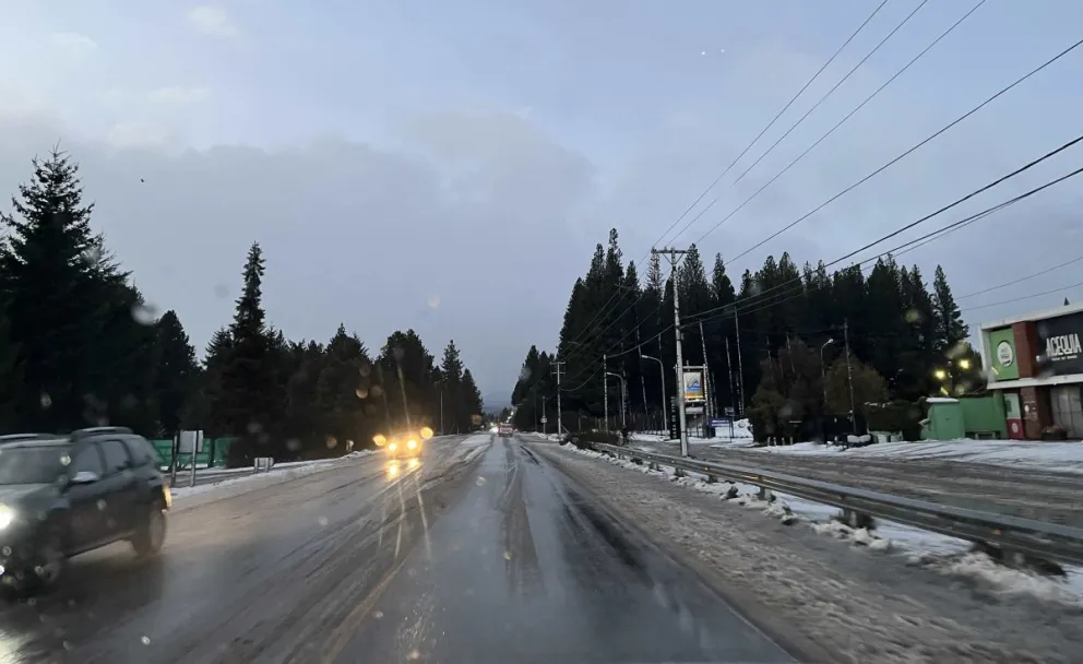 Clima invernal en la región: nieve en cotas bajas y viento fuerte durante las próximas horas